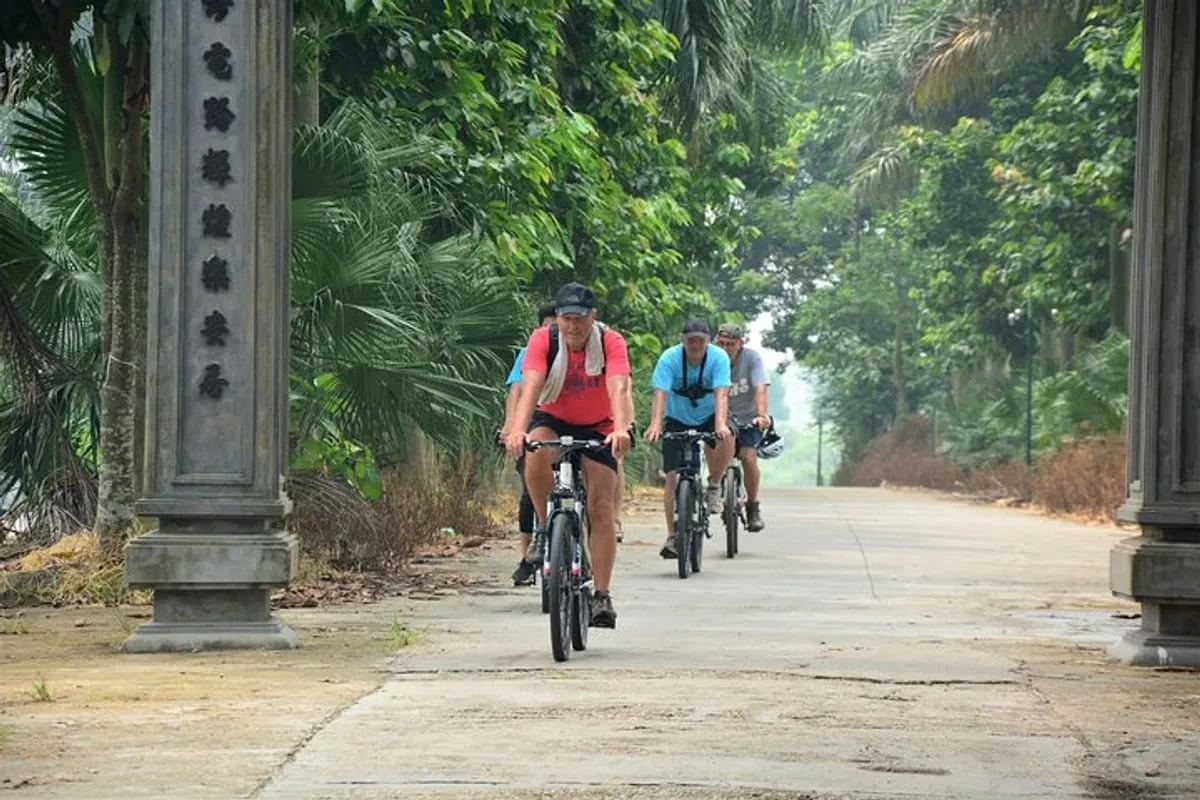 Half-Day Hanoi E-Bike Tour: Exploring Ancient Co Loa Citadel